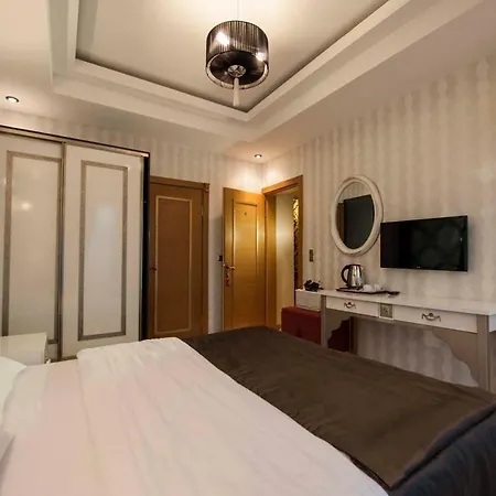 Egemen * サパンジャ